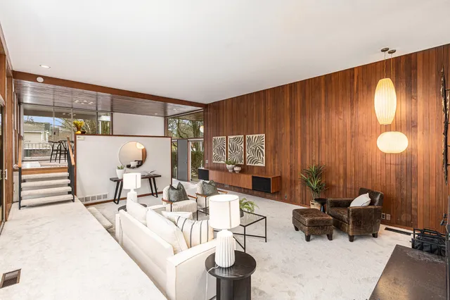 $1,294,900 | 2427 Londonderry Road, Ann Arbor, MI 48104