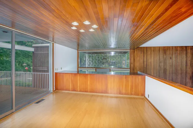 $1,295,000 | 2427 Londonderry Road, Ann Arbor, MI 48104