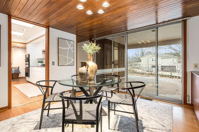 $1,294,900 | 2427 Londonderry Road, Ann Arbor, MI 48104