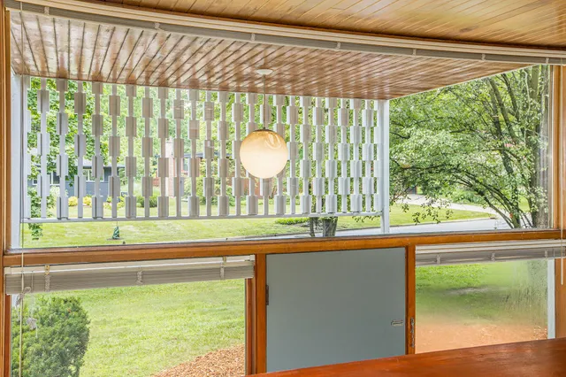 $1,295,000 | 2427 Londonderry Road, Ann Arbor, MI 48104