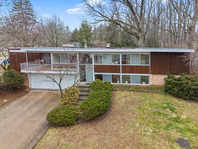 $1,294,900 | 2427 Londonderry Road, Ann Arbor, MI 48104
