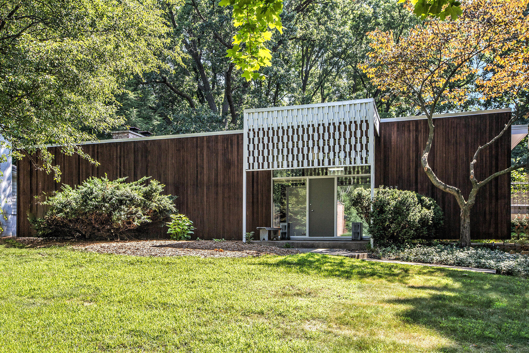 2427 Londonderry Road Ann Arbor, MI 48104 - Photo 3 of 81 008_5_745