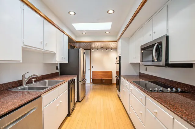 $1,295,000 | 2427 Londonderry Road, Ann Arbor, MI 48104