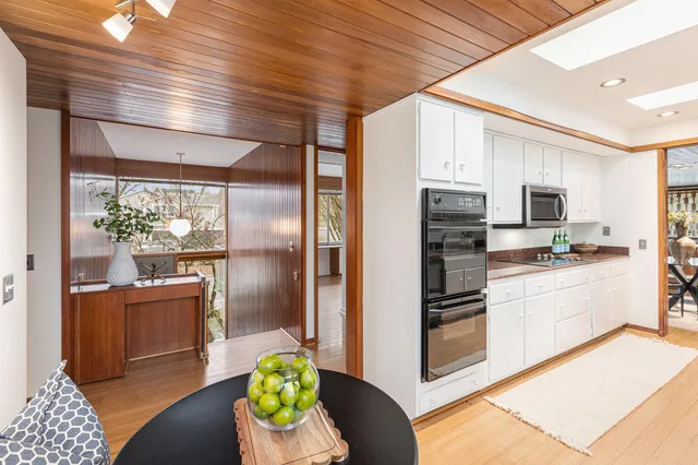 $1,294,900 | 2427 Londonderry Road, Ann Arbor, MI 48104