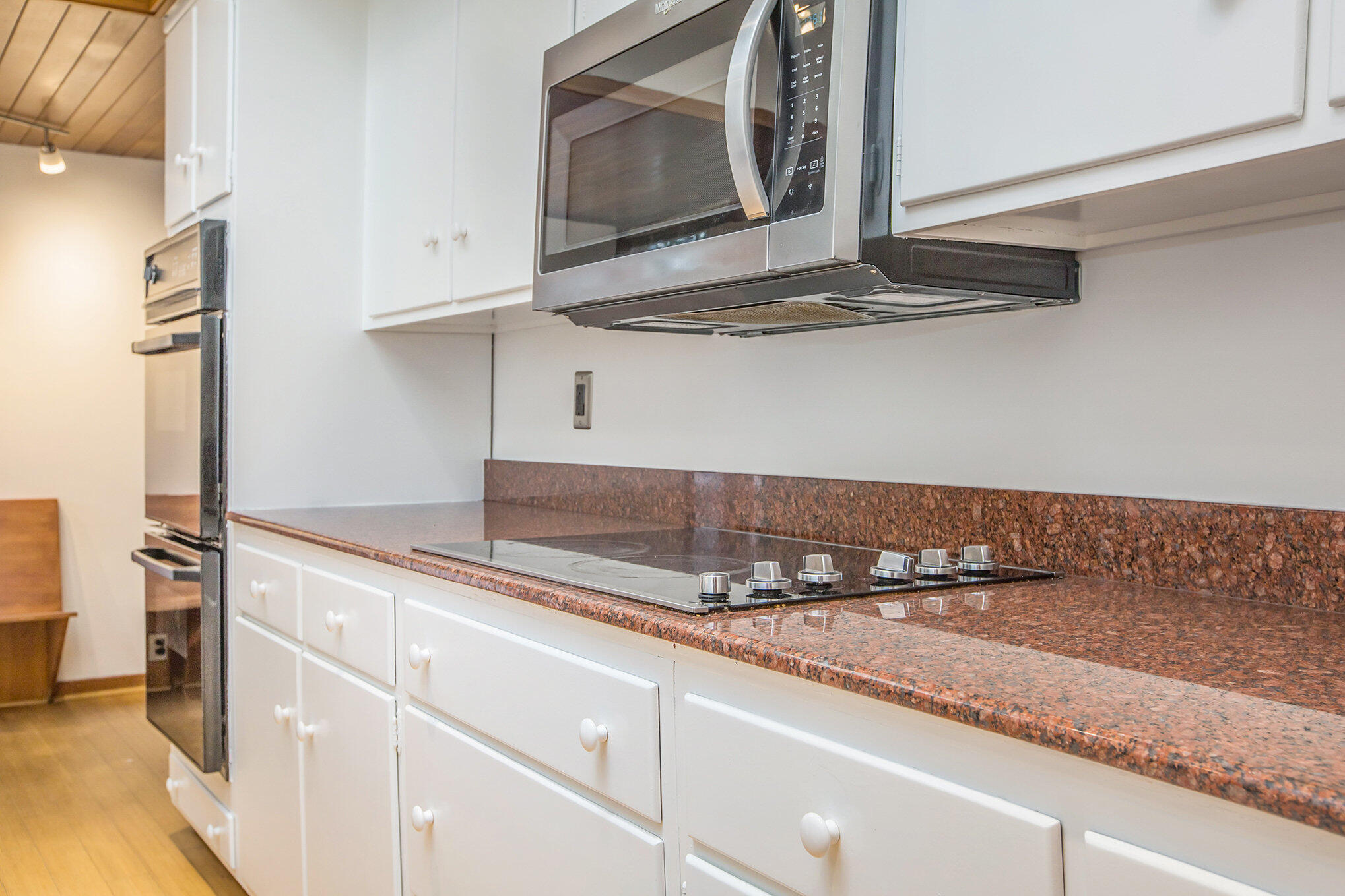 2427 Londonderry Road Ann Arbor, MI 48104 - Photo 38 of 81 024__mg_0600_897