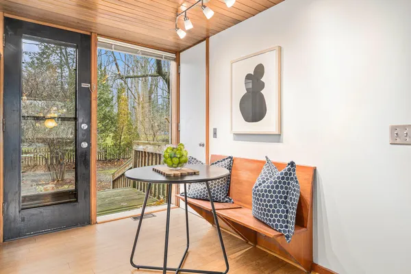 $1,199,900 | 2427 Londonderry Road, Ann Arbor, MI 48104