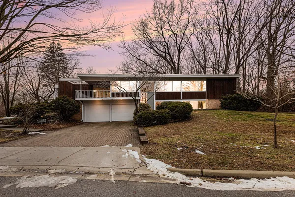 $1,199,900 | 2427 Londonderry Road, Ann Arbor, MI 48104