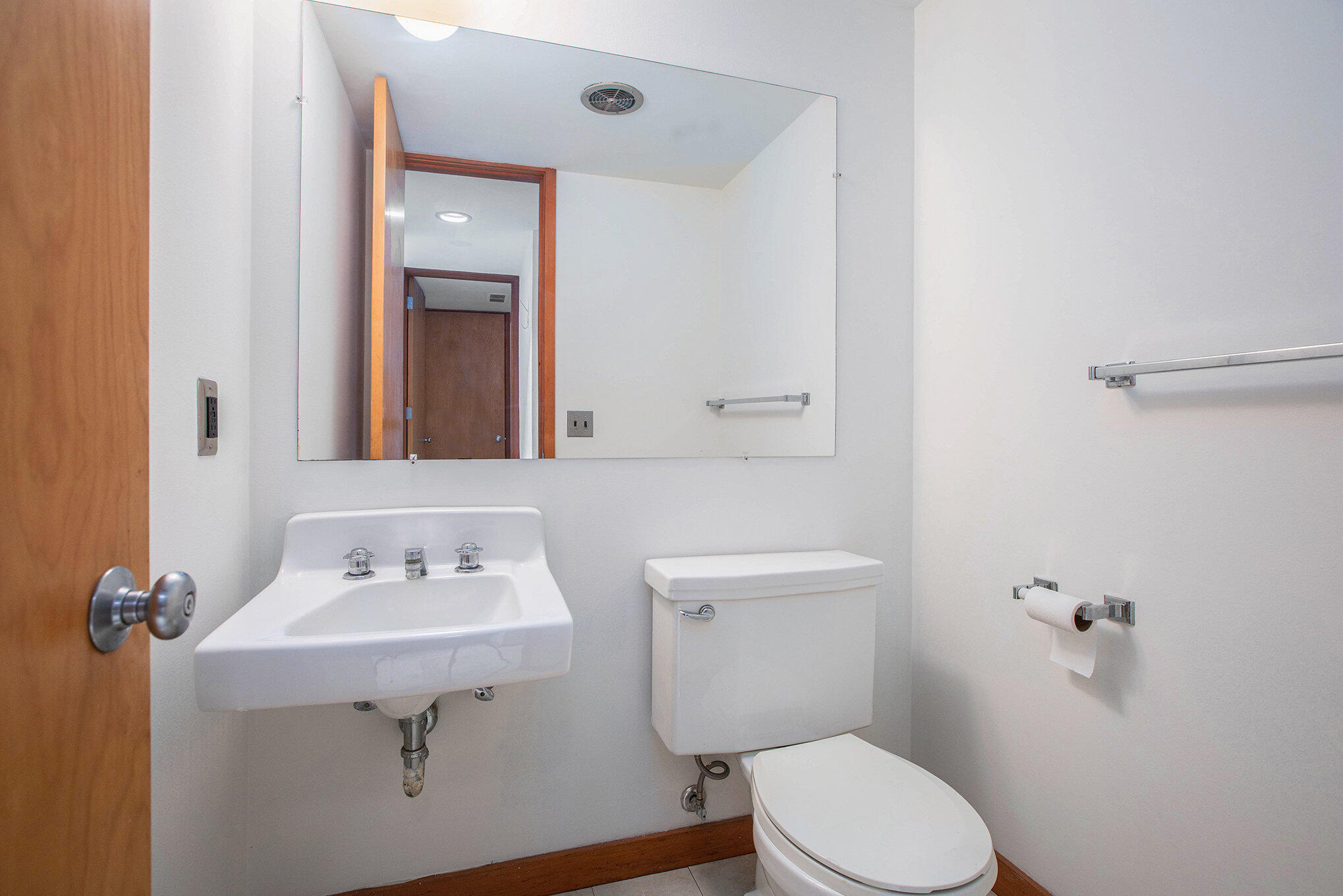 2427 Londonderry Road Ann Arbor, MI 48104 - Photo 61 of 81 052__mg_0535_59