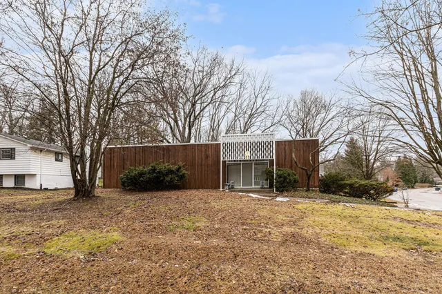 $1,294,900 | 2427 Londonderry Road, Ann Arbor, MI 48104