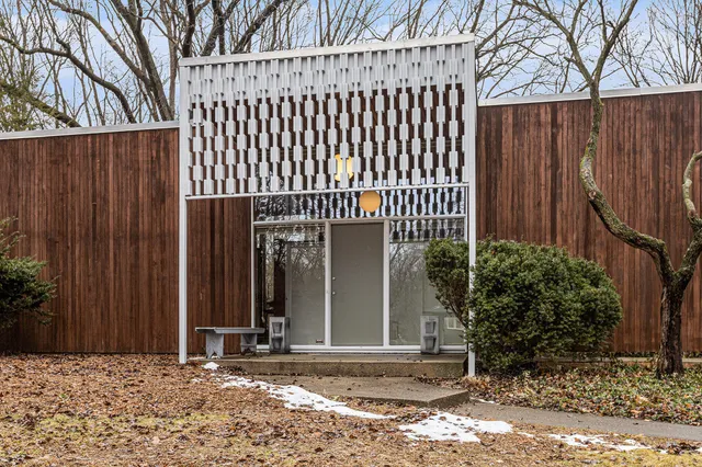 $1,294,900 | 2427 Londonderry Road, Ann Arbor, MI 48104