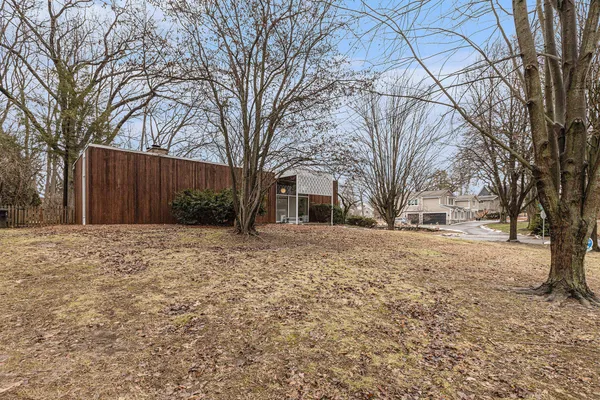 $1,199,900 | 2427 Londonderry Road, Ann Arbor, MI 48104