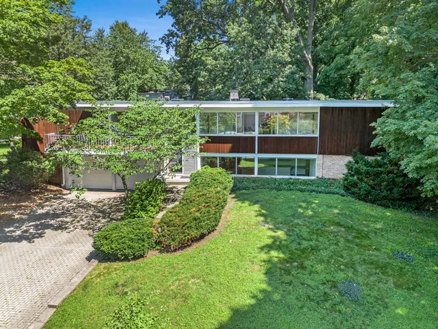 $1,294,900 | 2427 Londonderry Road, Ann Arbor, MI 48104