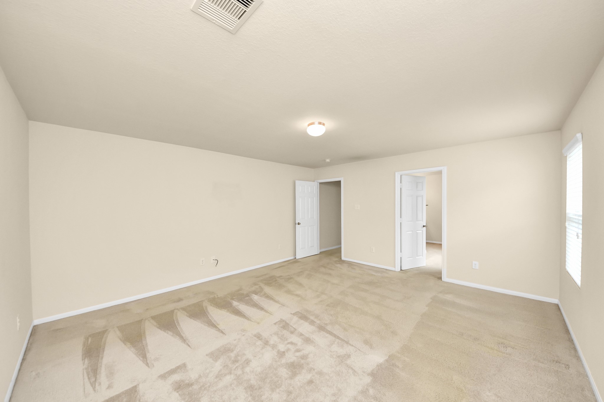 15623 Sheldon Ridge Way Houston, TX 77044 - Photo 12 of 36 a view of an empty room