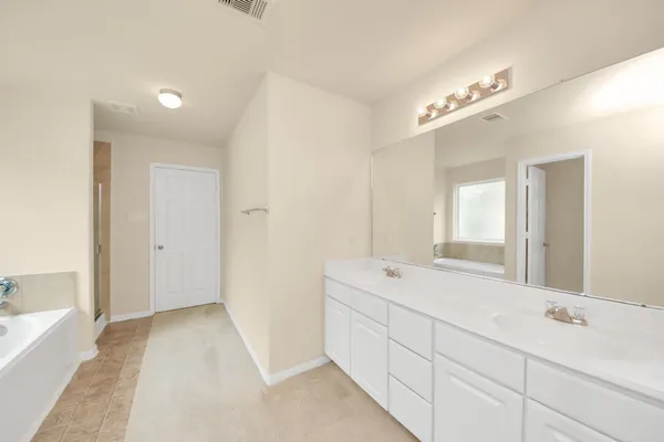 $2,400 | 15623 Sheldon Ridge Way, Houston, TX 77044