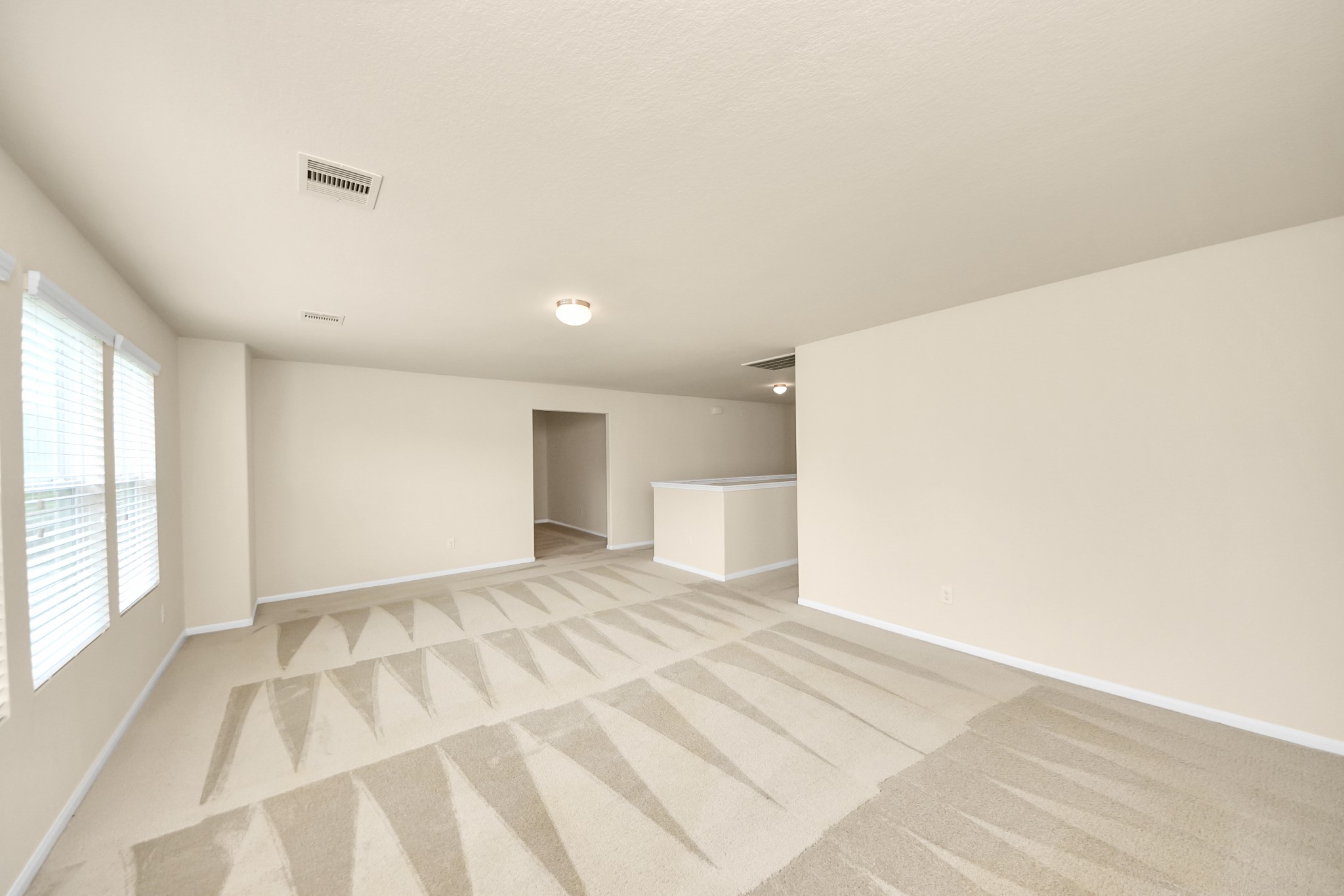 15623 Sheldon Ridge Way Houston, TX 77044 - Photo 20 of 36 a view of an empty room