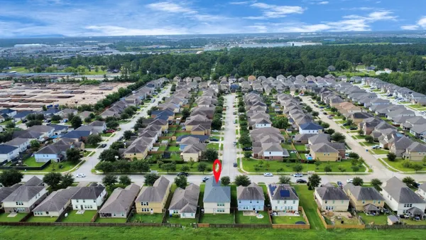 $2,400 | 15623 Sheldon Ridge Way, Houston, TX 77044