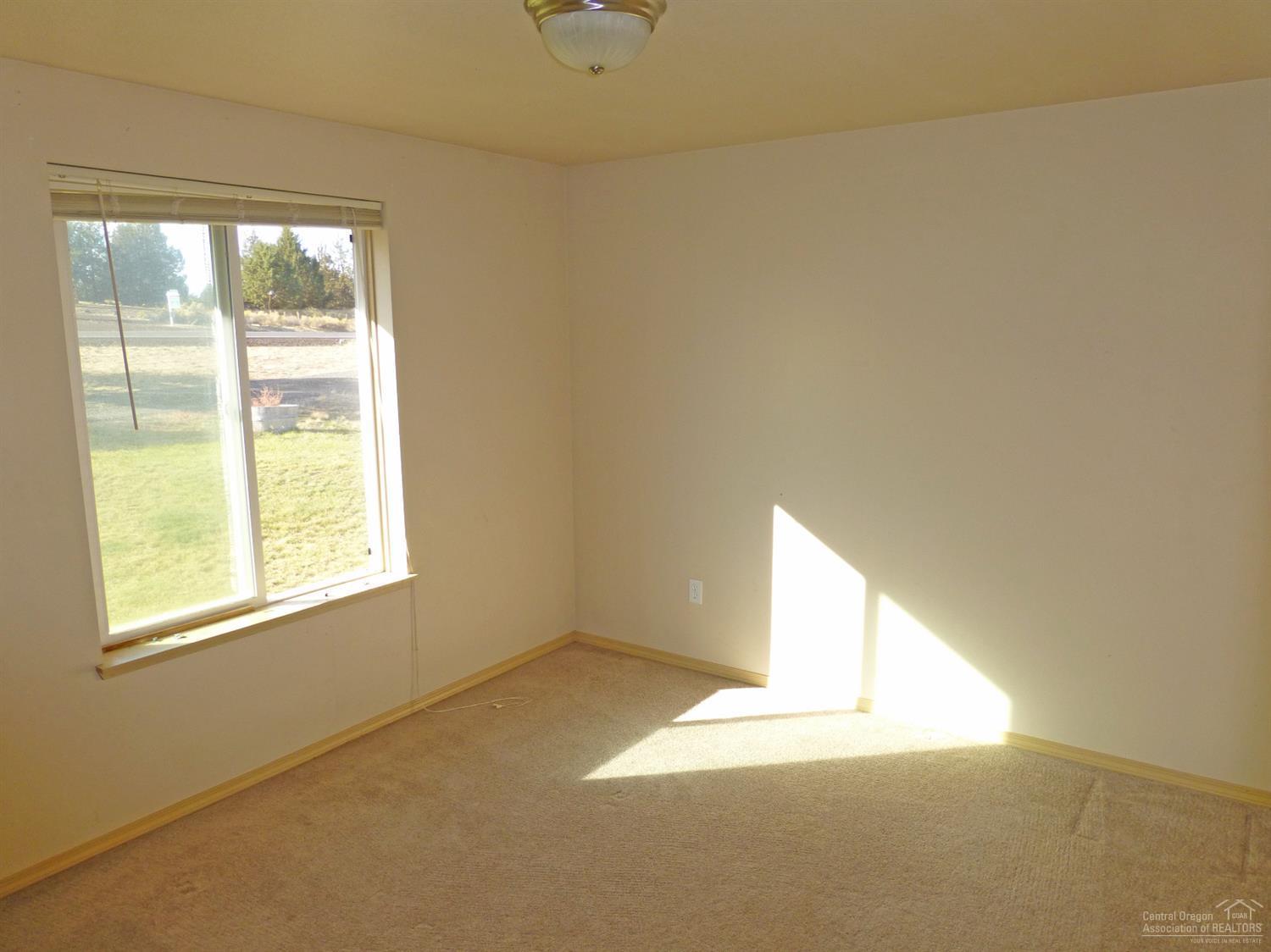 8862 Southwest Panorama Road Terrebonne, OR 97760 - Photo 12 of 25 Gallery Image 12
