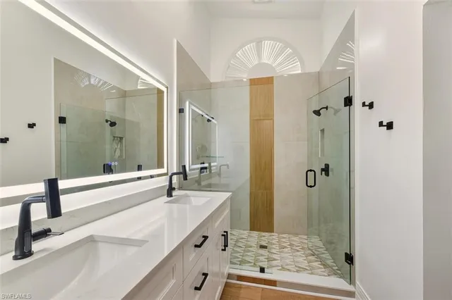 $739,900 | 401 Countryside Drive, Naples, FL 34104