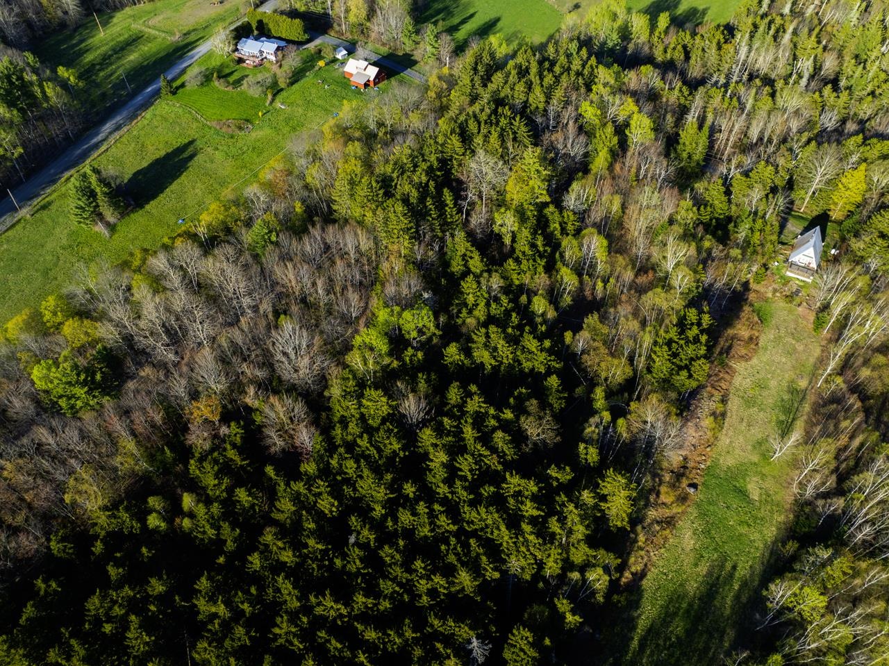 138 Fairview Road Warren, VT 05674 - Photo 22 of 59 Gallery Image 22