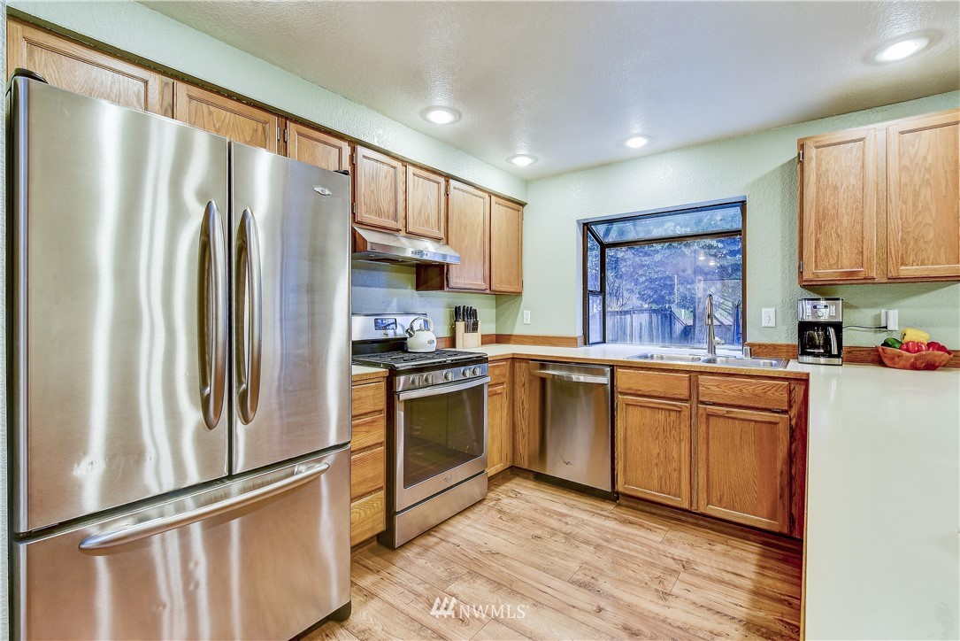22828 13th Place West Bothell, WA 98021 - Photo 7 of 31