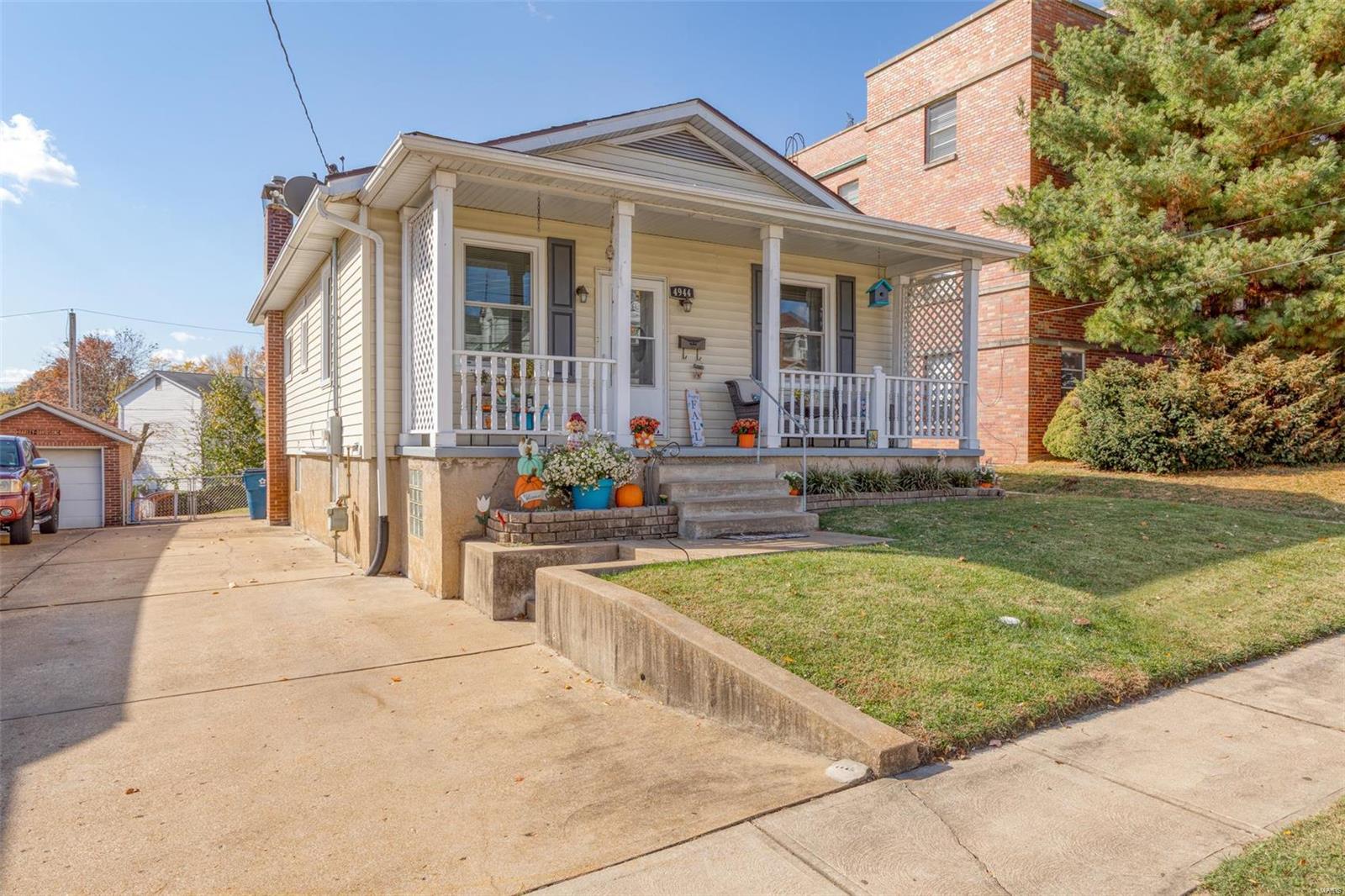 4944 Heege Road St. Louis, MO 63123 - Photo 31 of 32 Gallery Image 31