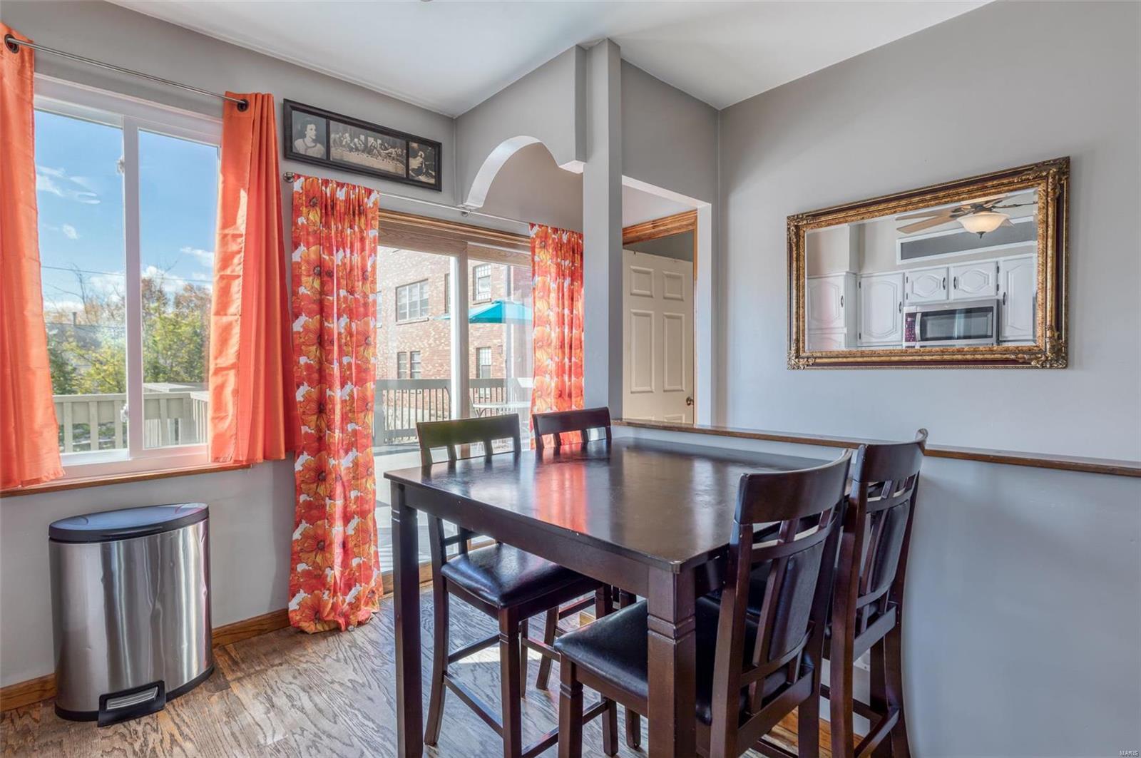 4944 Heege Road St. Louis, MO 63123 - Photo 8 of 32 Gallery Image 8