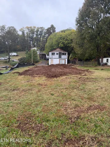 $399,900 | 521 Clifty Street, Harriman, TN 37748