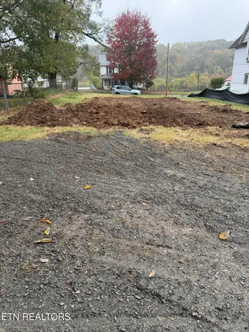 $399,900 | 521 Clifty Street, Harriman, TN 37748