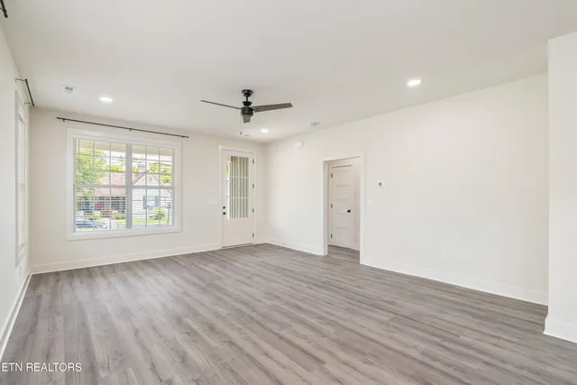 $399,900 | 521 Clifty Street, Harriman, TN 37748