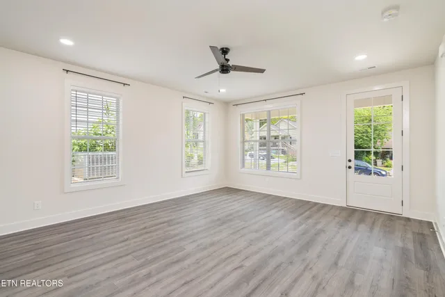 $399,900 | 521 Clifty Street, Harriman, TN 37748