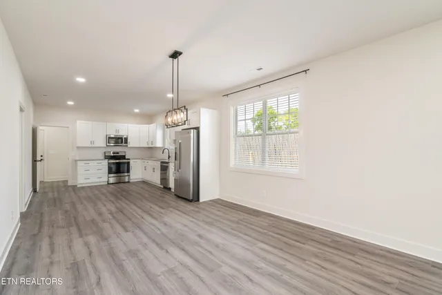 $399,900 | 521 Clifty Street, Harriman, TN 37748