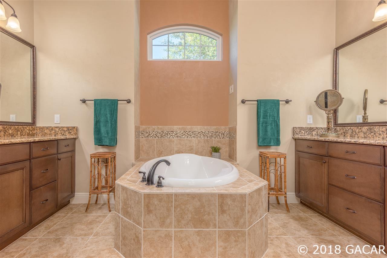 3722 Southwest 73rd Way Gainesville, FL 32608 - Photo 11 of 21 Gallery Image 11