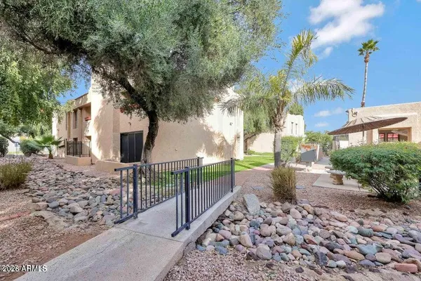 $174,900 | 3119 West Cochise Drive, Unit 231, Phoenix, AZ 85051