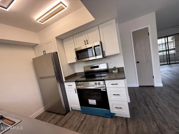 $174,900 | 3119 West Cochise Drive, Unit 231, Phoenix, AZ 85051