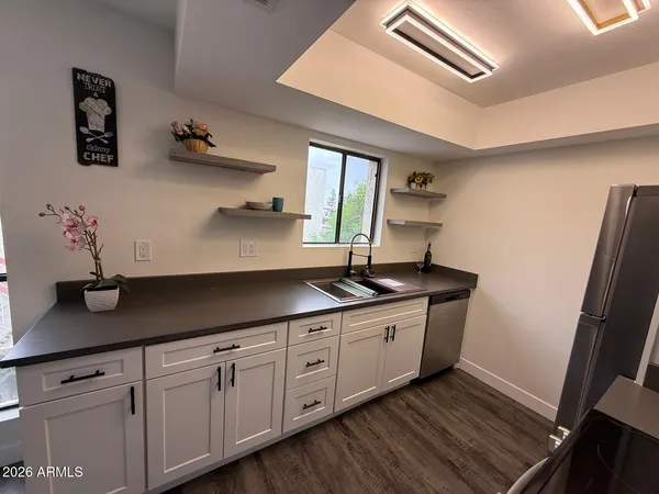 $174,900 | 3119 West Cochise Drive, Unit 231, Phoenix, AZ 85051
