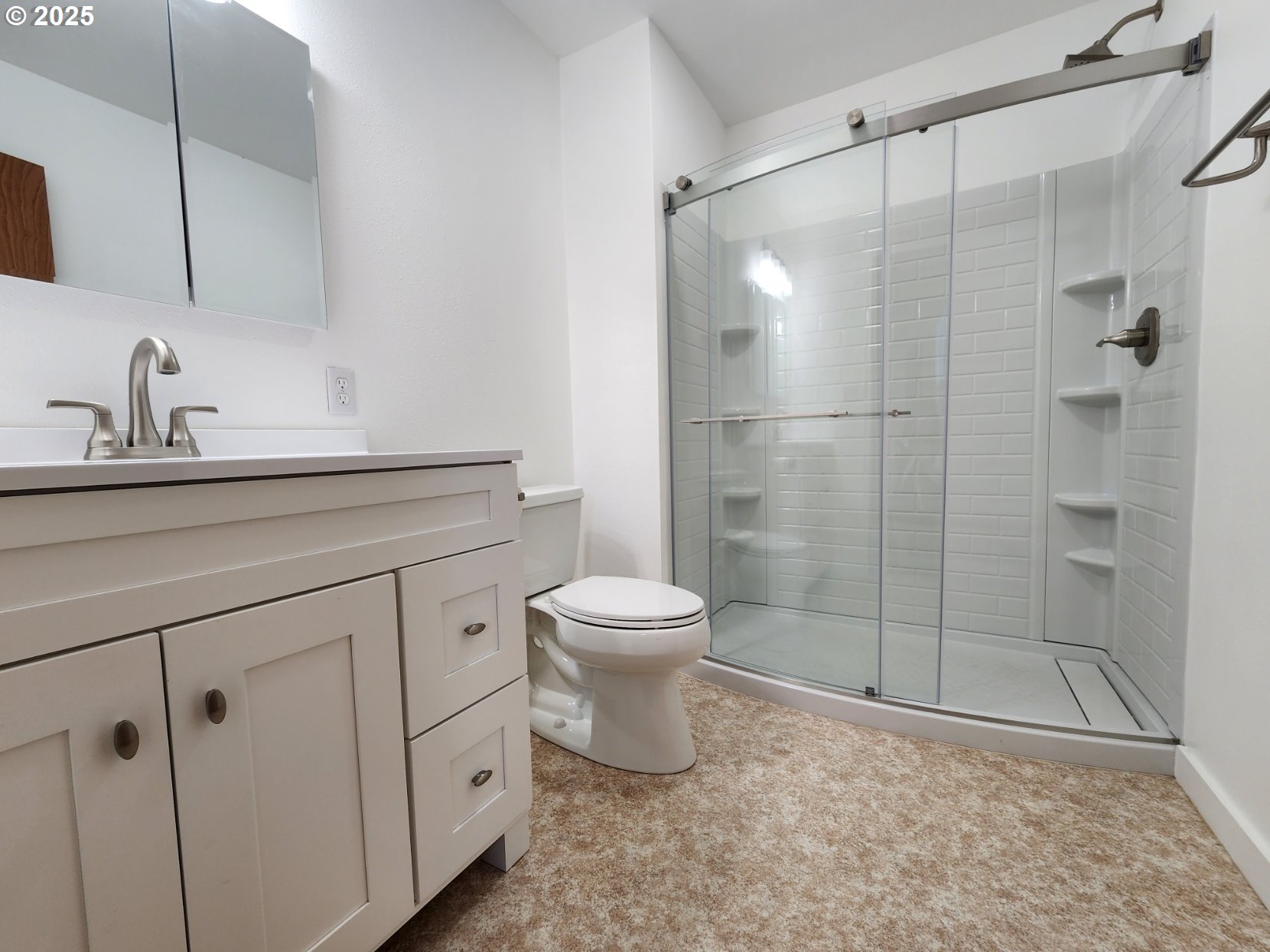 928 Oregon Street Port Orford, OR 97465 - Photo 19 of 32 Attached Bathroom #1
