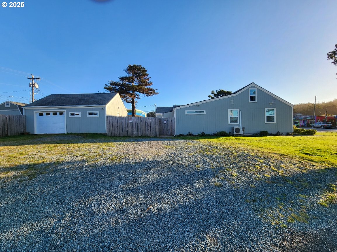 928 Oregon Street Port Orford, OR 97465 - Photo 3 of 32 Driveway