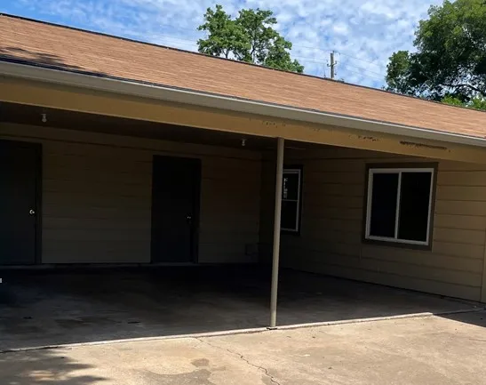 $1,100 | 7402 Southgate Lane, Unit A, Austin, TX 78744