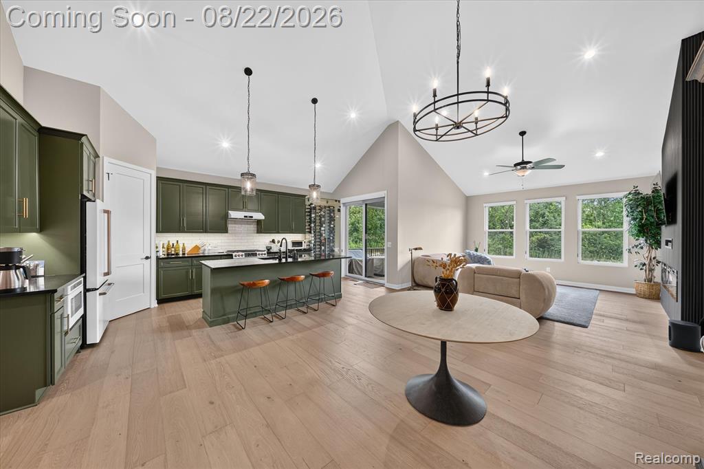 2020 Breckenridge Court Rochester Hills, MI 48309 - Photo 19 of 52 Gallery Image 19