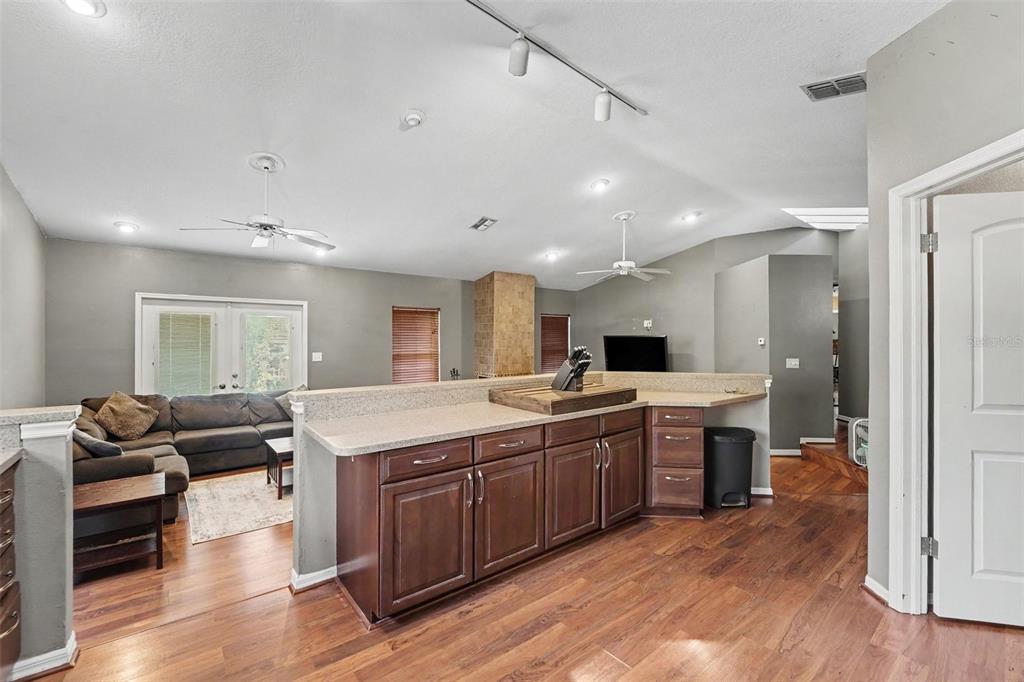 5422 Foley Square New Port Richey, FL 34652 - Photo 6 of 25 Gallery Image 6