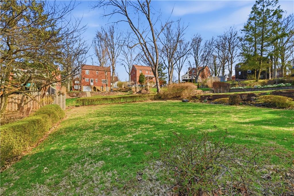 12 Hawthorne Road Pittsburgh, PA 15221 - Photo 32 of 40