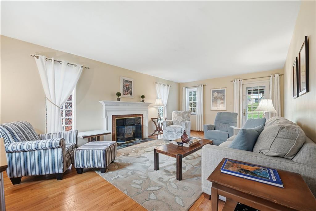 12 Hawthorne Road Pittsburgh, PA 15221 - Photo 6 of 40