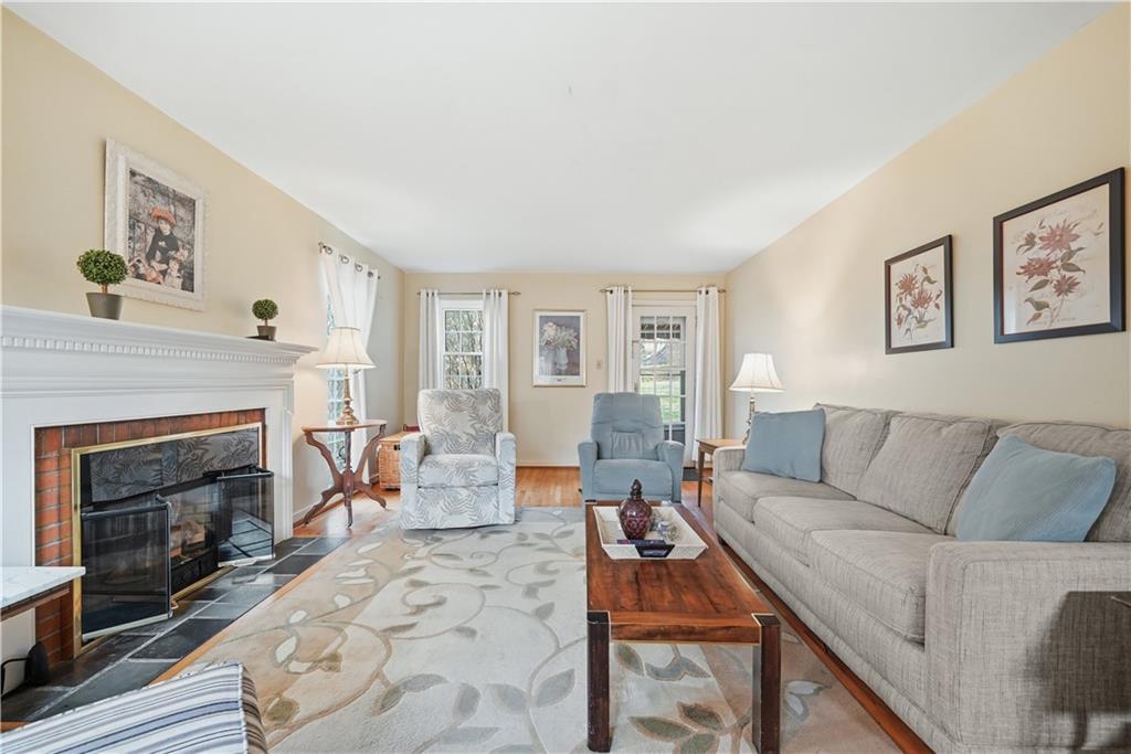 12 Hawthorne Road Pittsburgh, PA 15221 - Photo 7 of 40