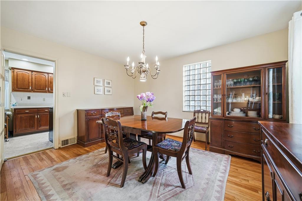 12 Hawthorne Road Pittsburgh, PA 15221 - Photo 10 of 40