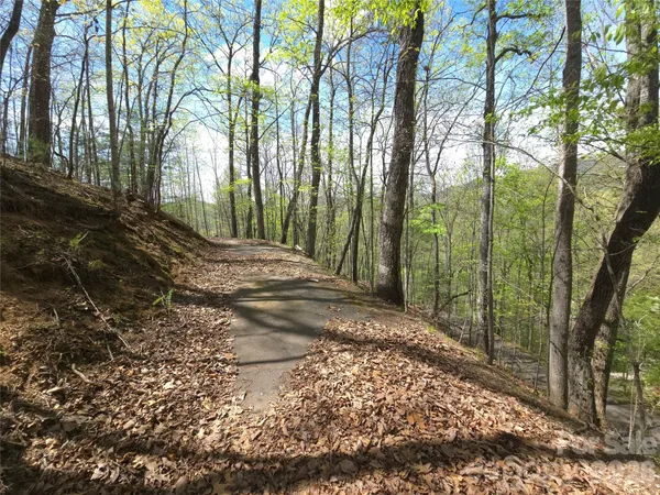$45,000 | 0 Winding Way Drive, Unit 32/33, Franklin, NC 28734