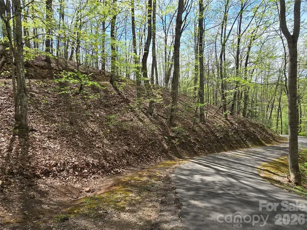 $45,000 | 0 Winding Way Drive, Unit 32/33, Franklin, NC 28734