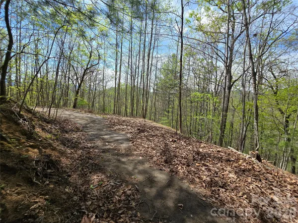 $45,000 | 0 Winding Way Drive, Unit 32/33, Franklin, NC 28734