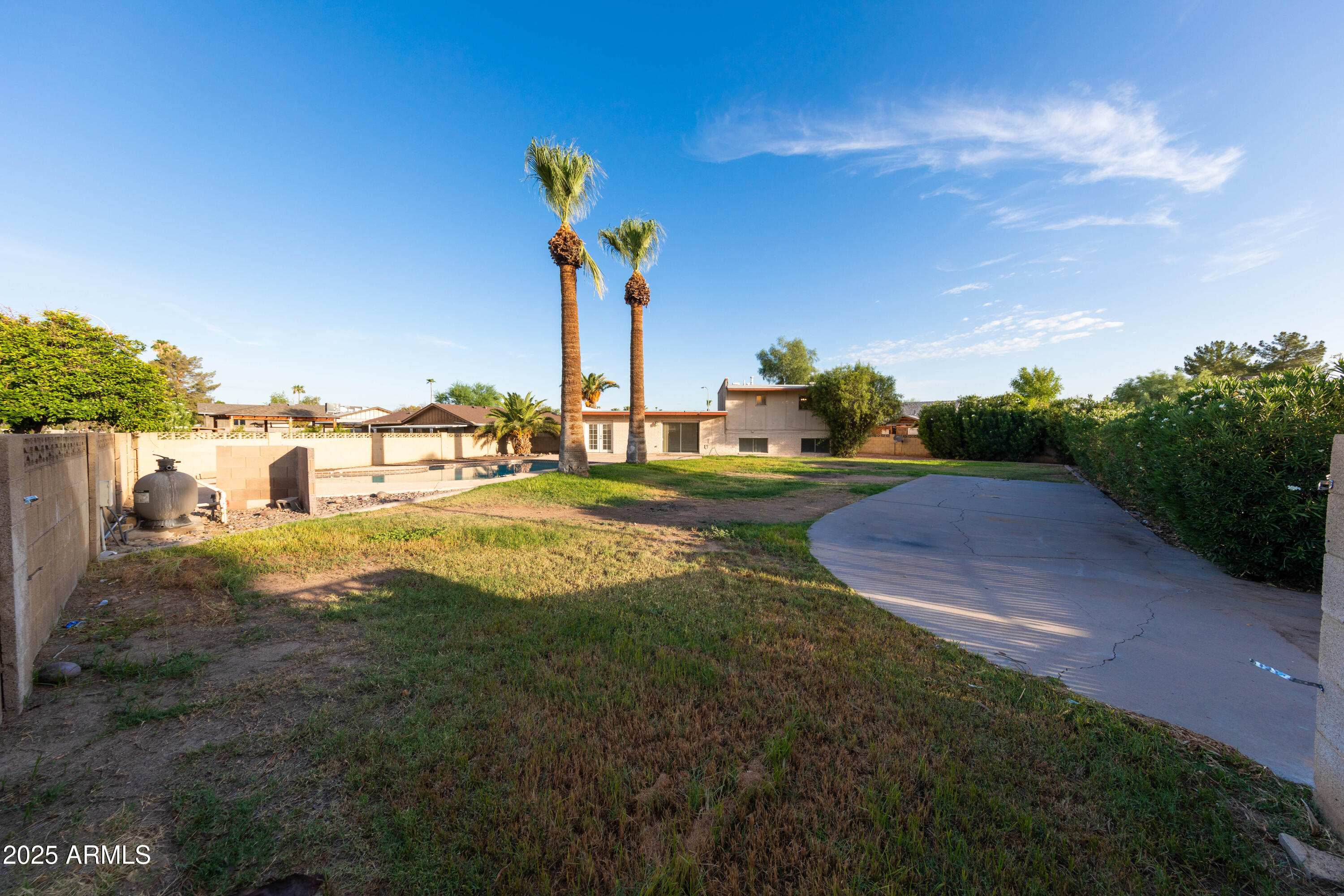 1349 East Donner Drive Tempe, AZ 85282 - Photo 25 of 26 a view of a basketball court