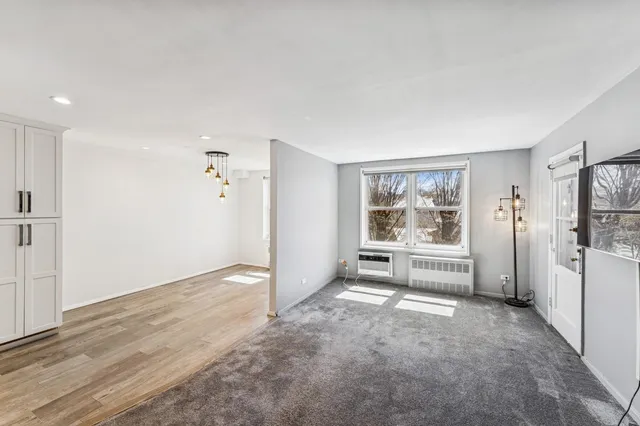 $279,000 | 241-20 Northern Boulevard, Unit 2B | Douglaston