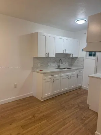 $1,500 | 160 Northeast 55th Street, Unit 6, Miami, FL 33137